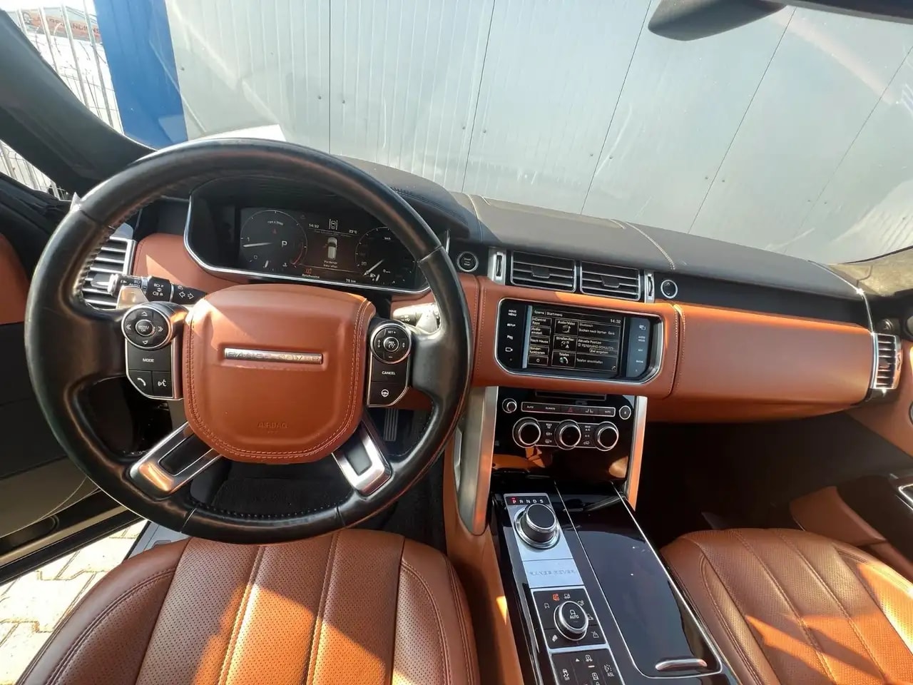 Land Rover Range Rover RANGE ROVER VOGUE 4,4 AUTOBIOGRAPHY PANO AHK 360 17