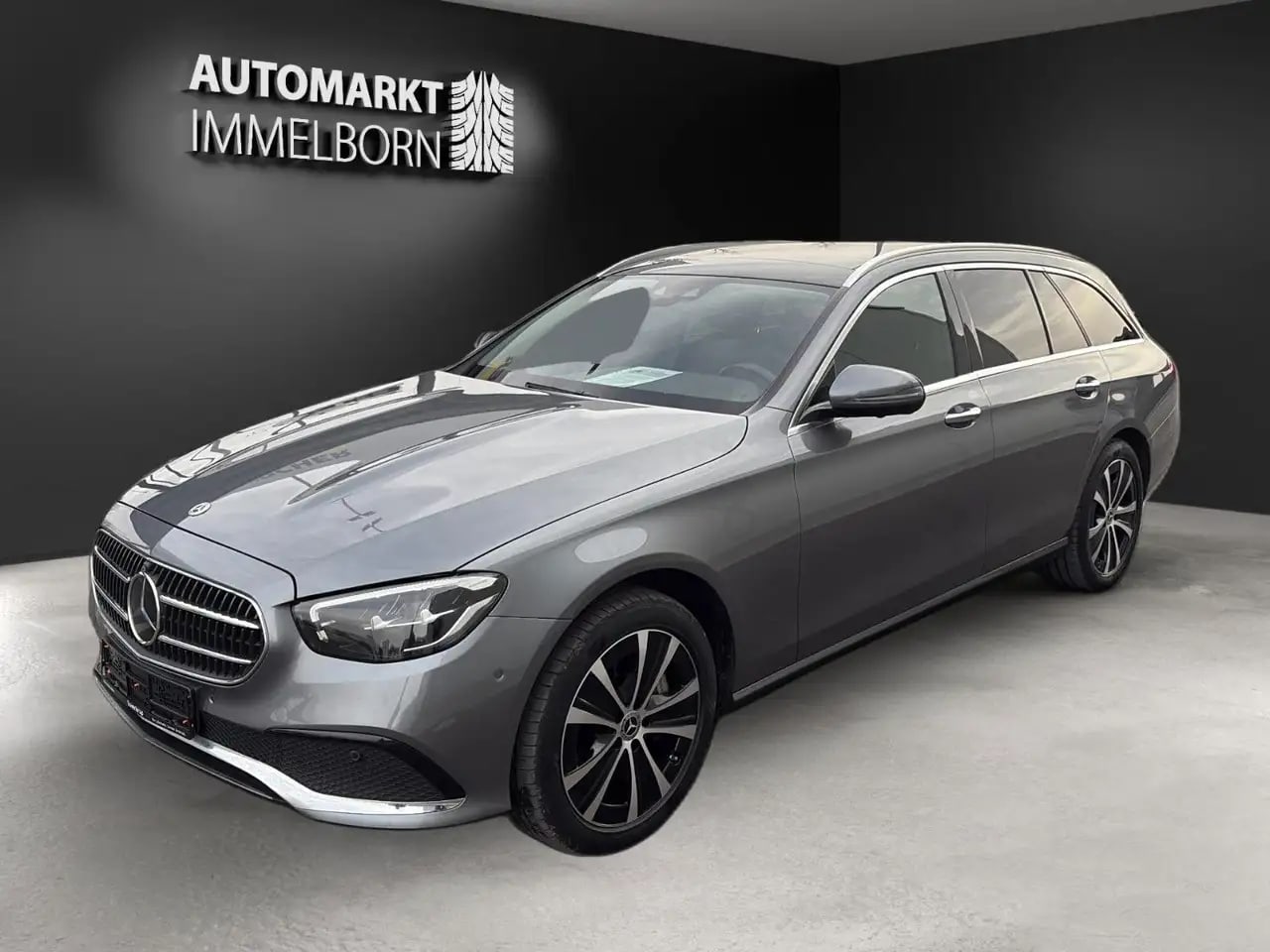 Mercedes-Benz E 300 de ALLRAD Pano*360*Distro*VollLed*SOH 95%* 4