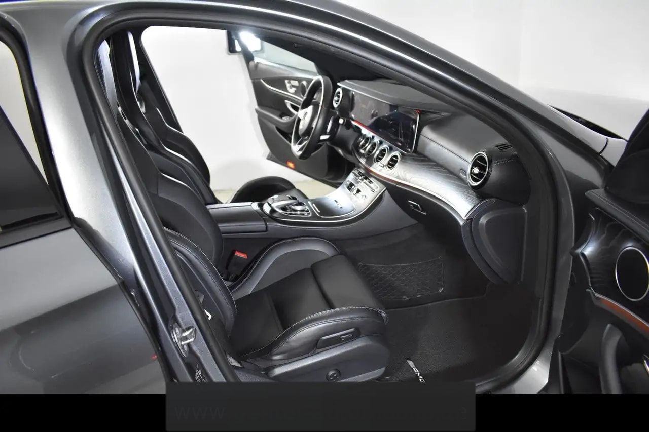 Mercedes-Benz E 43 AMG E 43 T AMG 4M COMAND WIDESCREEN WEBASTO AIRMATIC 12