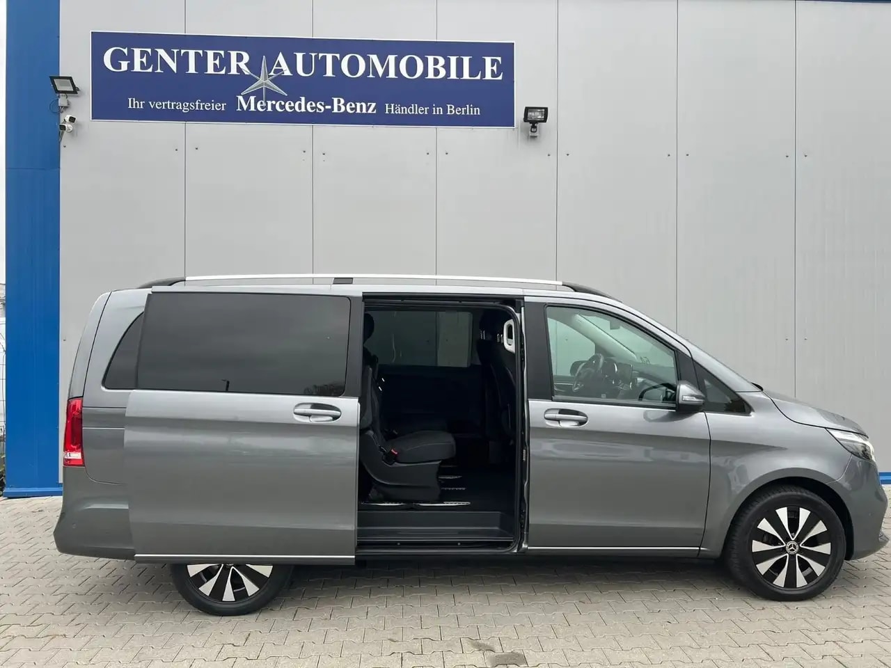 Mercedes-Benz V 250 LANG SPORTPAKET 9G-TR NAVI LED WEBASTO AHK 6