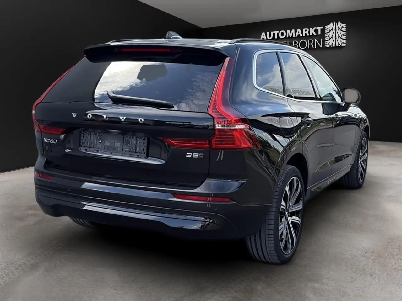Volvo XC60 Momentum ALLRAD 21*Sdach*STHZG*AHK*LED* 11