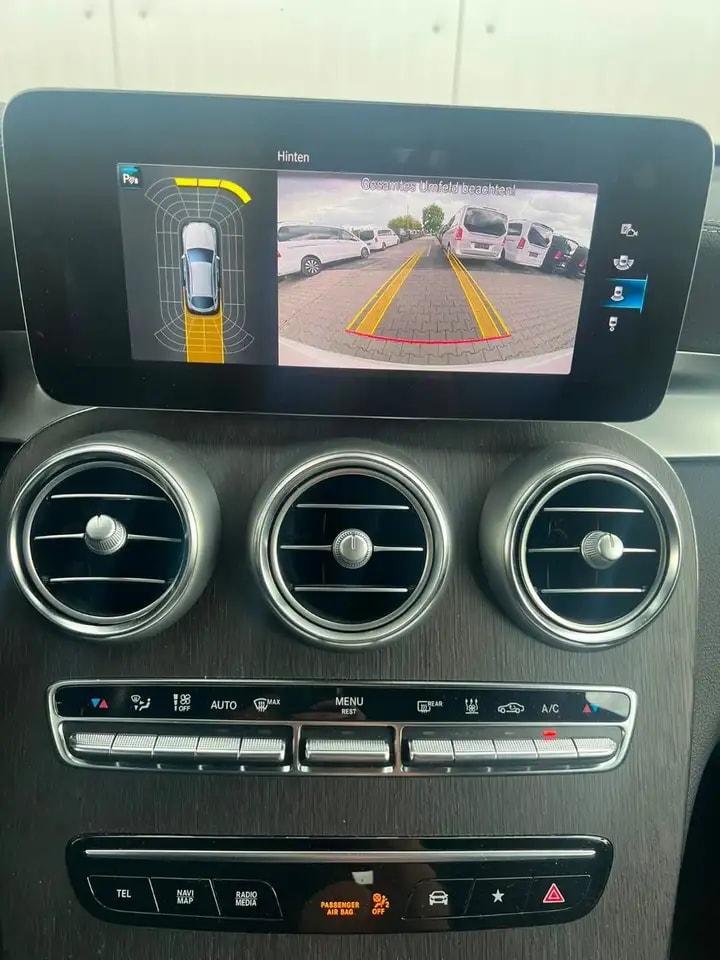 Mercedes-Benz GLC 300 de COUPE 4M AMG AIRMATIC KAMERA LED AHK 19