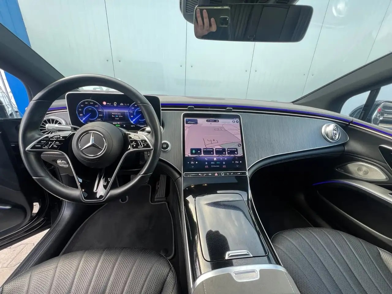 Mercedes-Benz EQS 450 4M AMG PANO AIRMATIC HUD KEYLESS HA-LENK 17