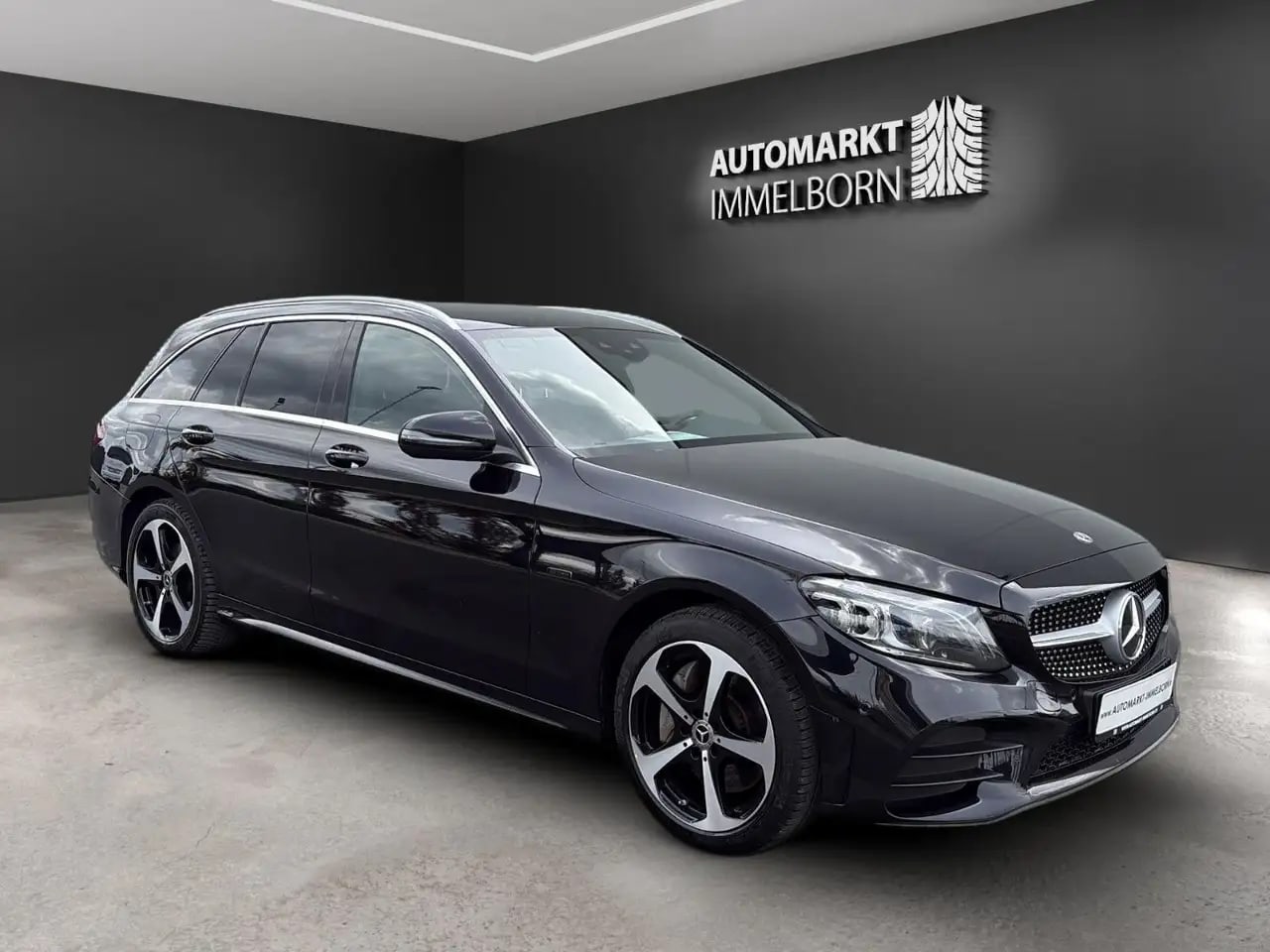 Mercedes-Benz C 300 T e AMG Virtual*AHK*Sound*Comand*Mubeam
