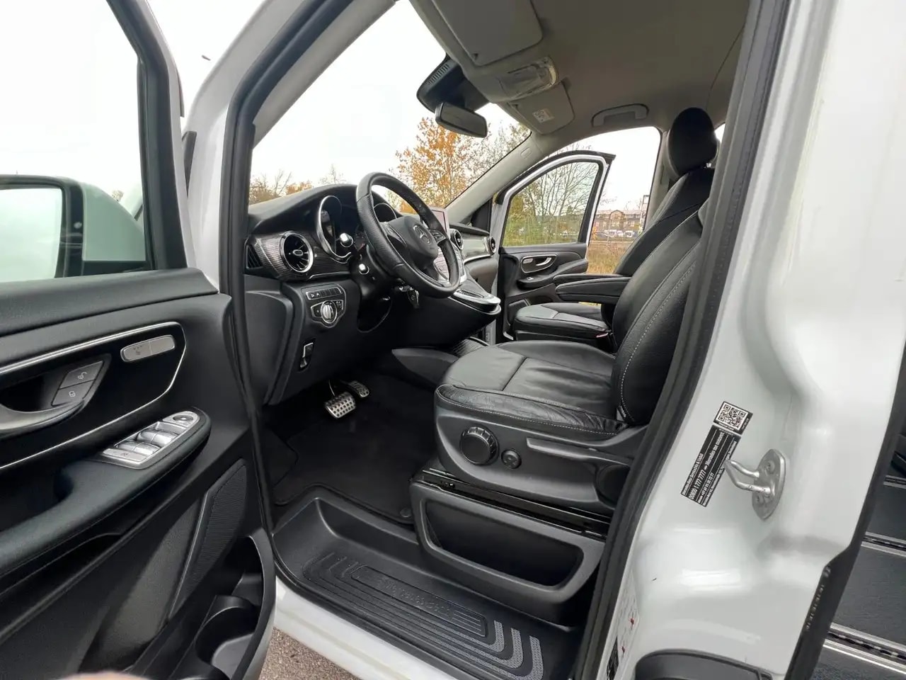 Mercedes-Benz V 300 d LANG 4MATIC NAVI LEDER KAMERA LIEGEPAKET 15