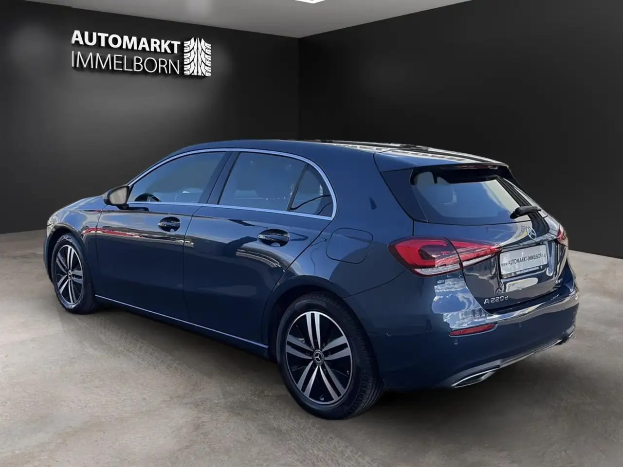 Mercedes-Benz A 220 d 4Matic Distro*Kamera*Pano*LED*Leder* 6
