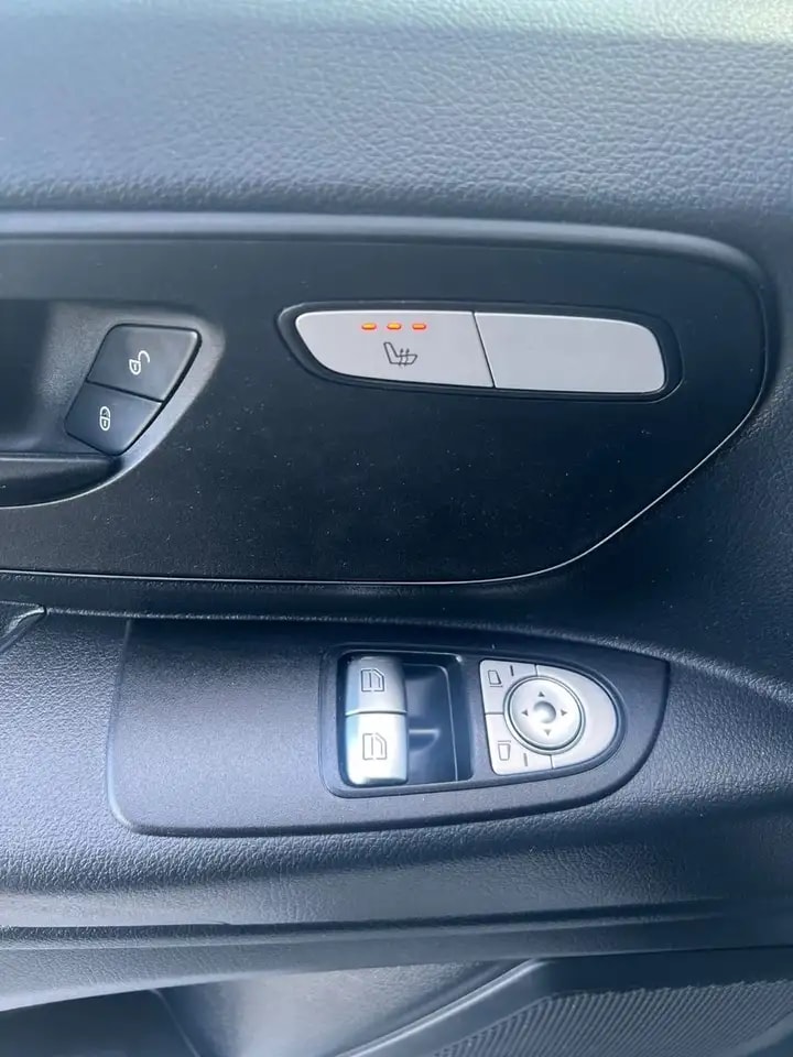 Mercedes-Benz Vito 114 LANG KLIMA TEMPOMAT AHK WERKZEUGSCHRÄNK 12