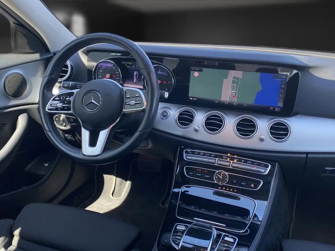 Mercedes-Benz E 300 de Kamera*Comand*Mulbeam*SOH100% 10