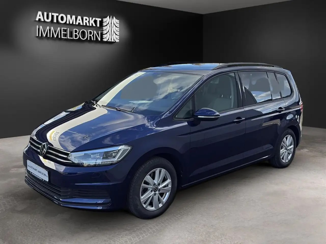 Volkswagen Touran Comfortline 7Sitz*AHK*Sthzg*Kamera*3zonen 3