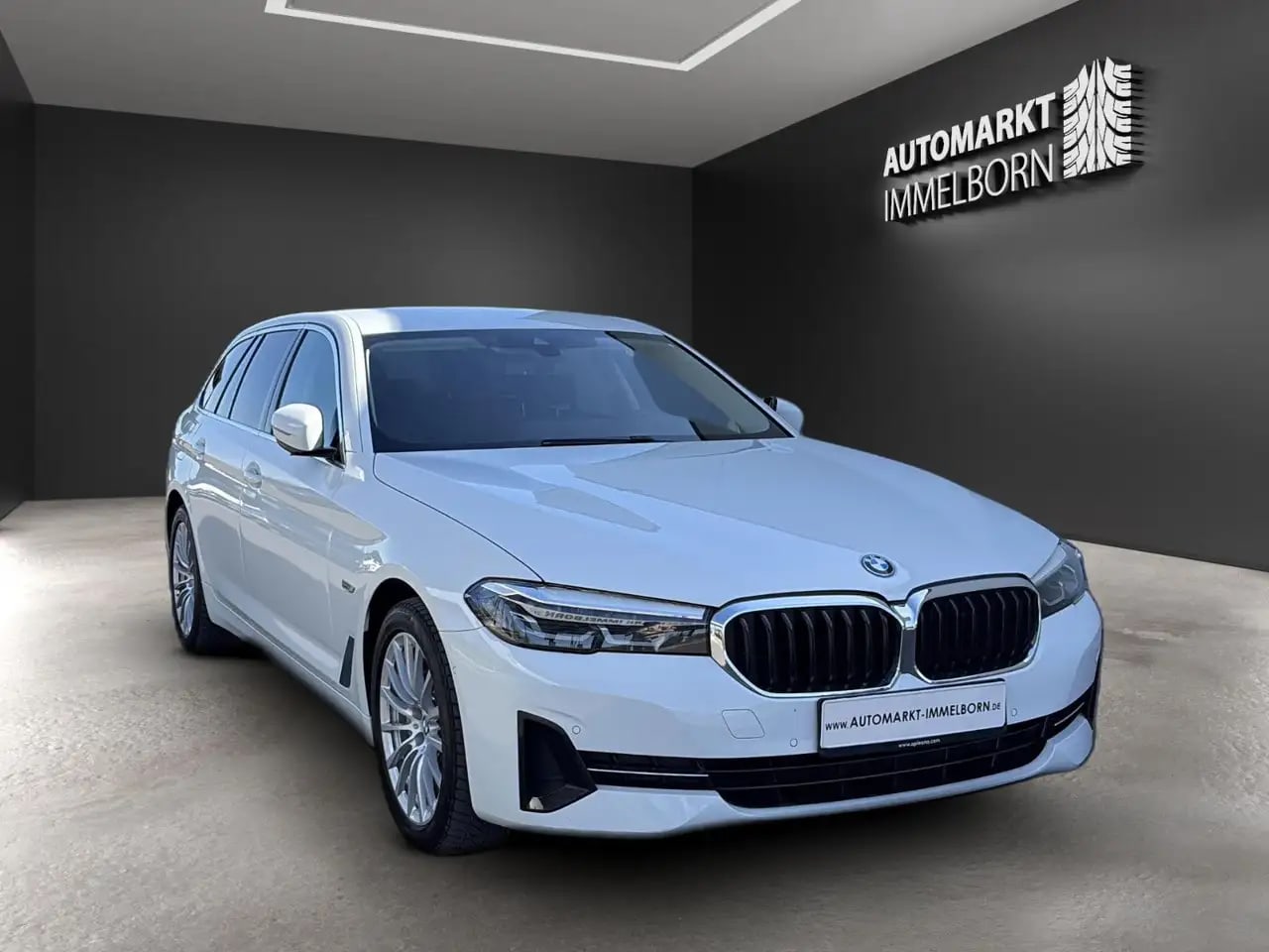 BMW 520 e VollLeder*LiceCP*LED*Navi+*4xSH*HUD*Sport 2
